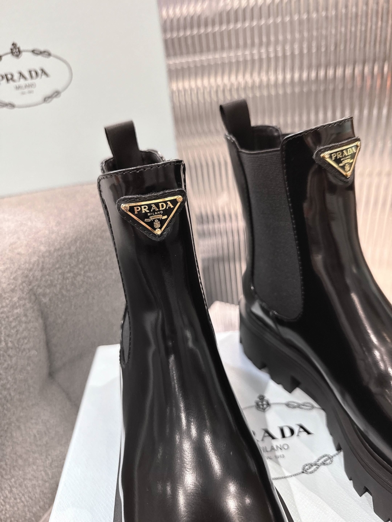 Pra*a boots
